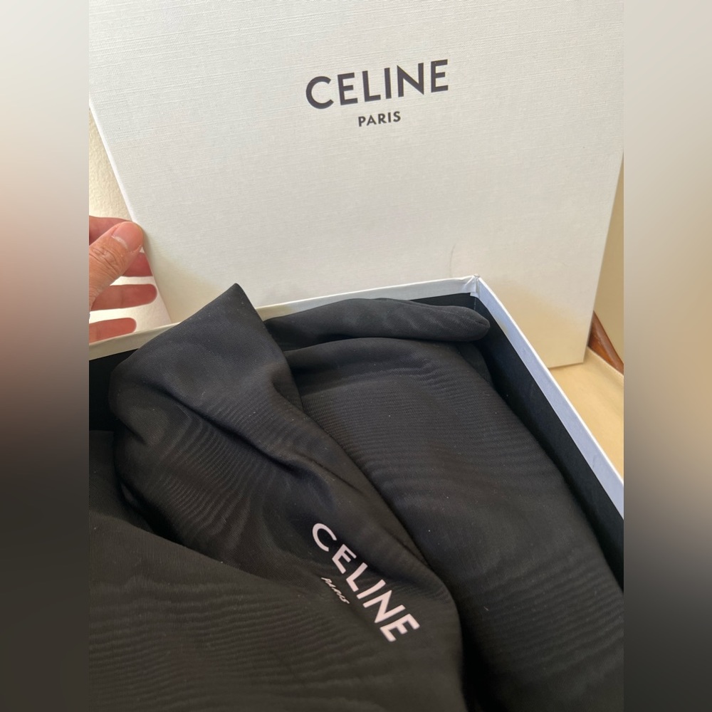New with box Celine Chelsea suede boots - Picture 3 of 10